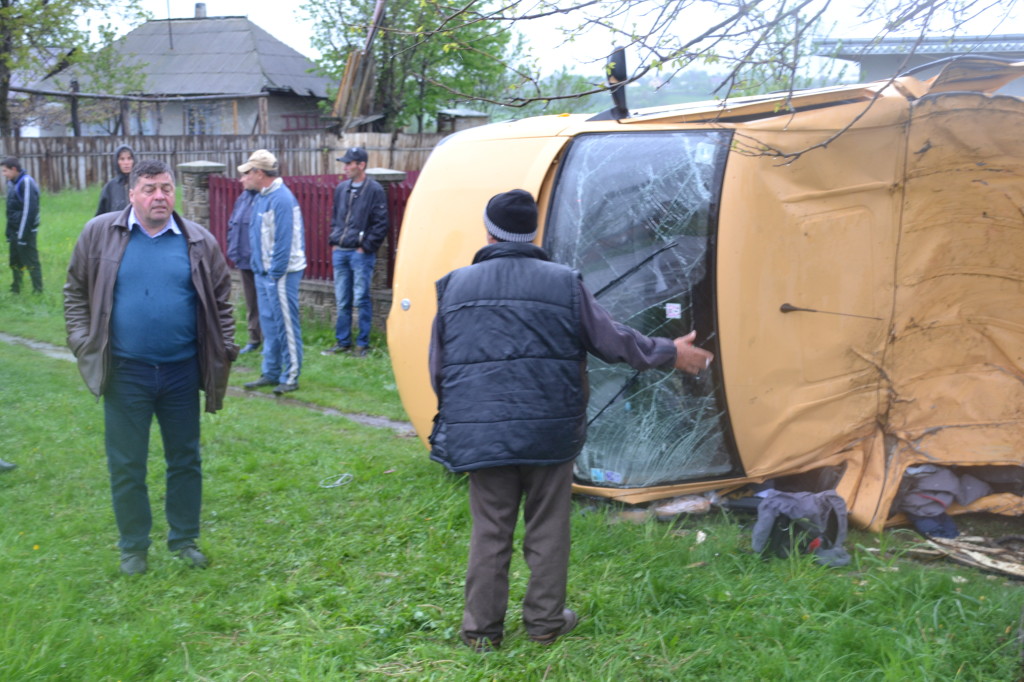 accident rutier Vadu MOldovei 04.05 (14)