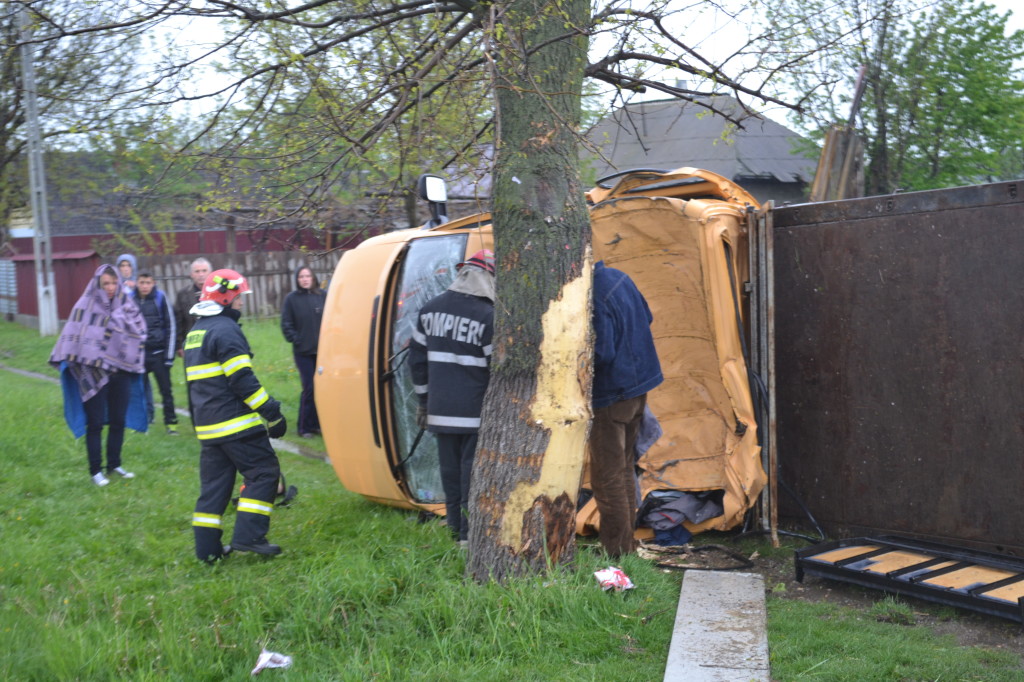 accident rutier Vadu MOldovei 04.05 (5)