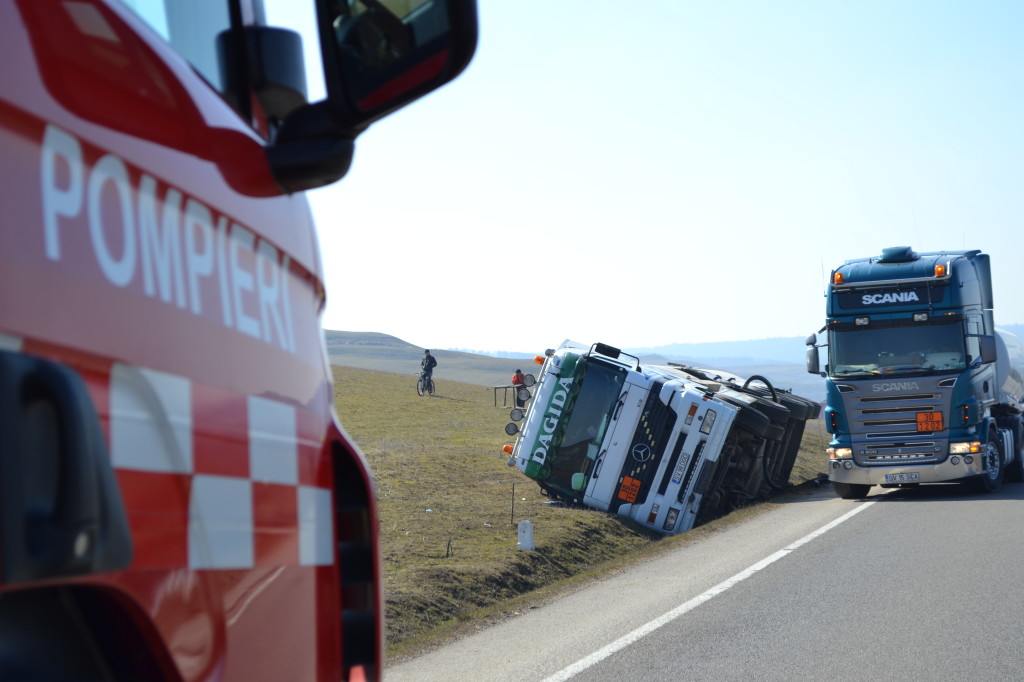 cisterna rasturnata la Ilisesti 12.03 (2)